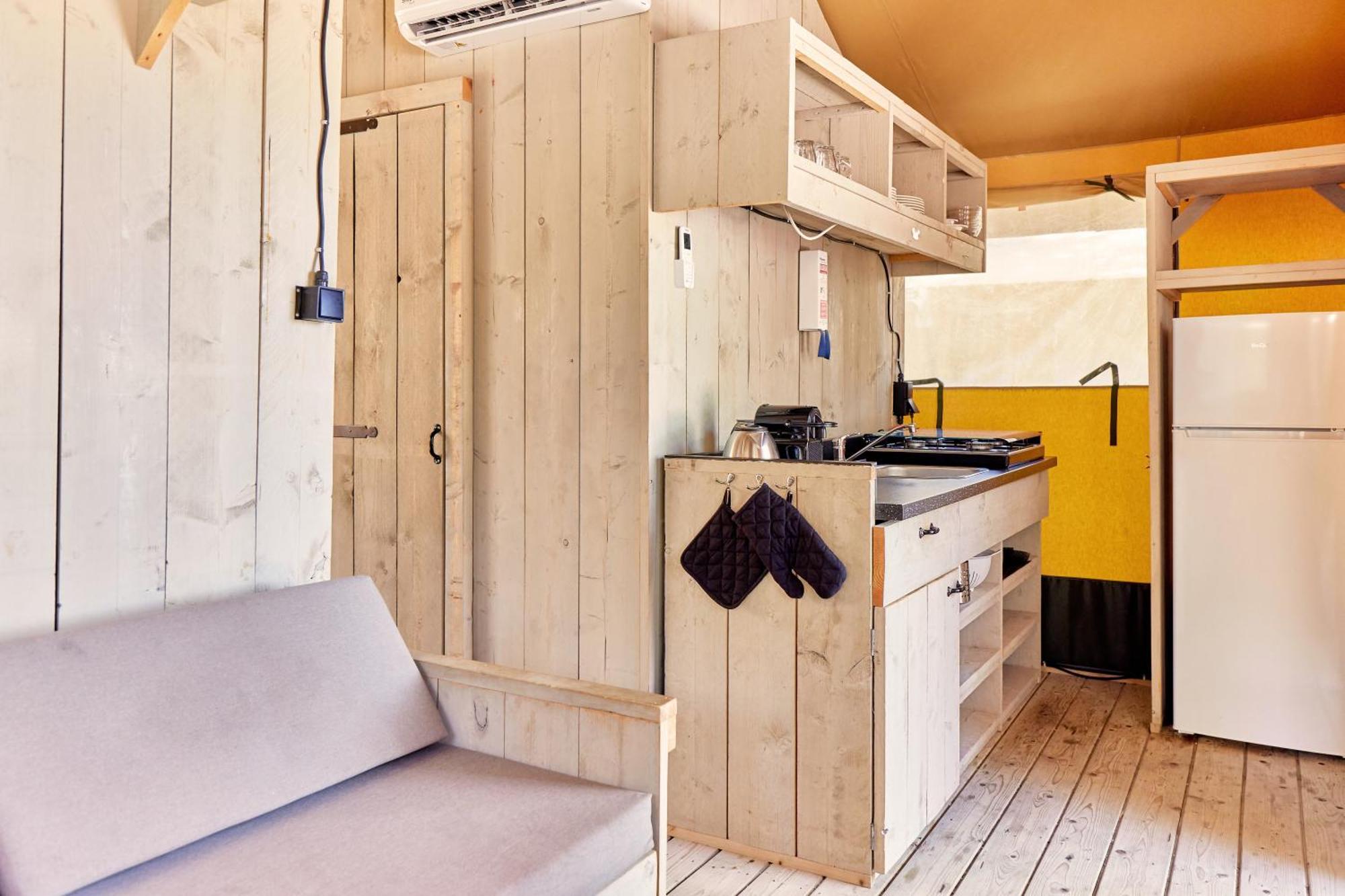 Glamping At Sardinia Hotel อาลเกโร ภายนอก รูปภาพ